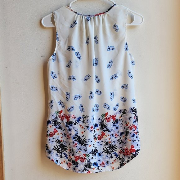 Rose & Olive White/Navy/Red Floral Sleeveless Blouse Size Small - Picture 12 of 12